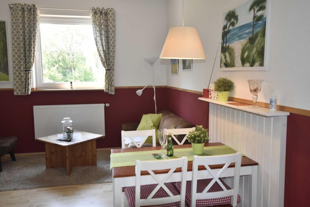 Ferienwohnung Og Im Roten Haus Am Ostsee Radweg Ovs 103 Blowatz Esterno foto