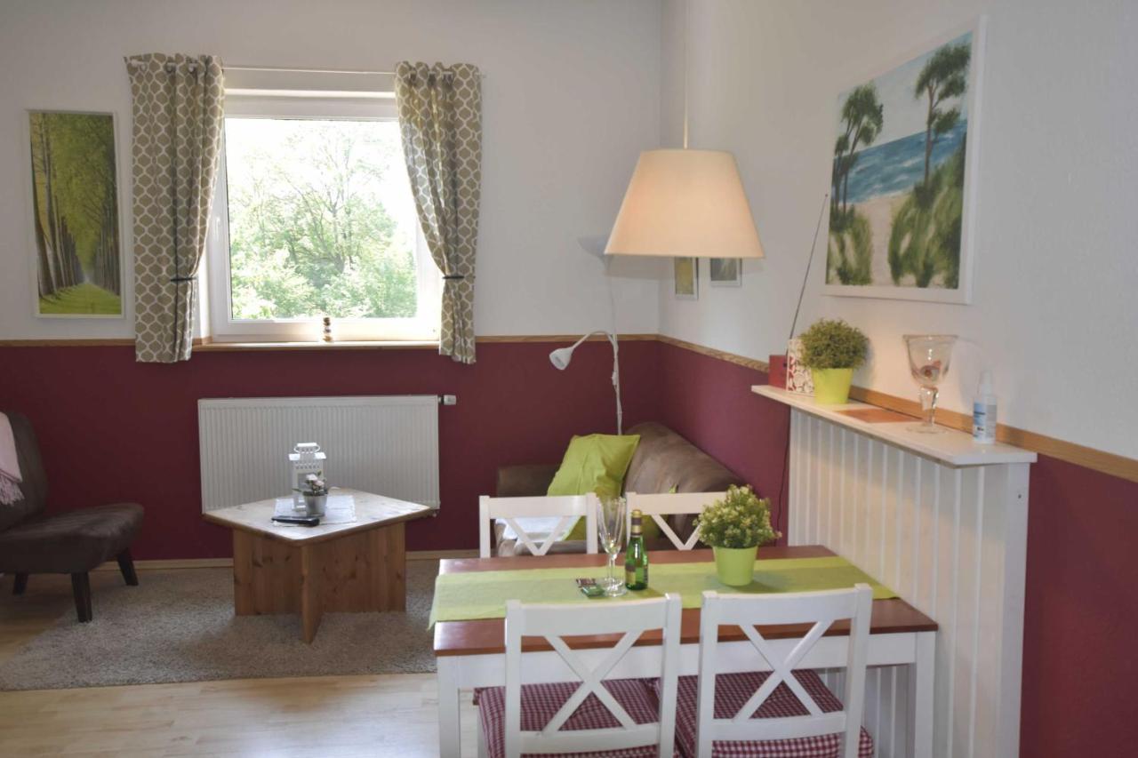 Ferienwohnung Og Im Roten Haus Am Ostsee Radweg Ovs 103 Blowatz Esterno foto